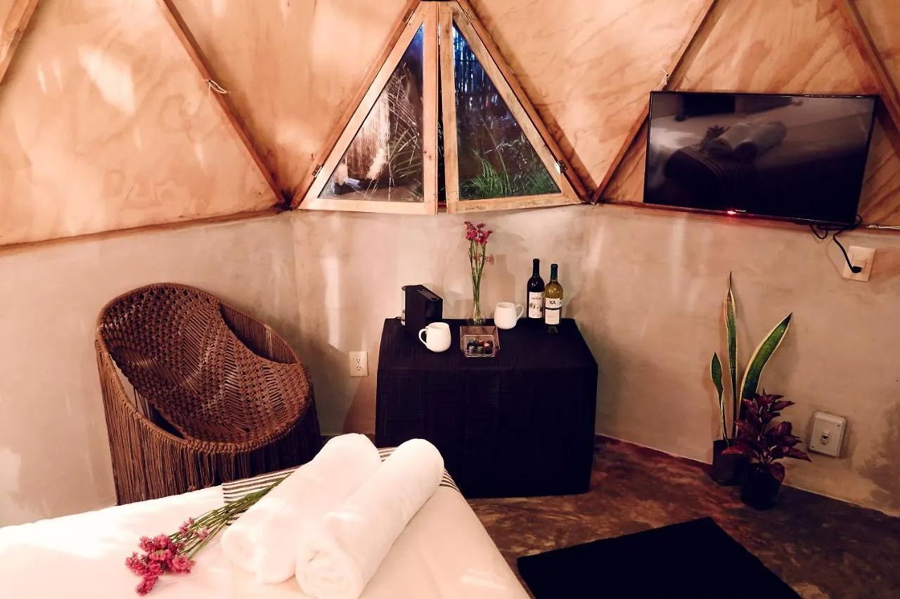 Hotel Frequency Isla Holbox 0*,